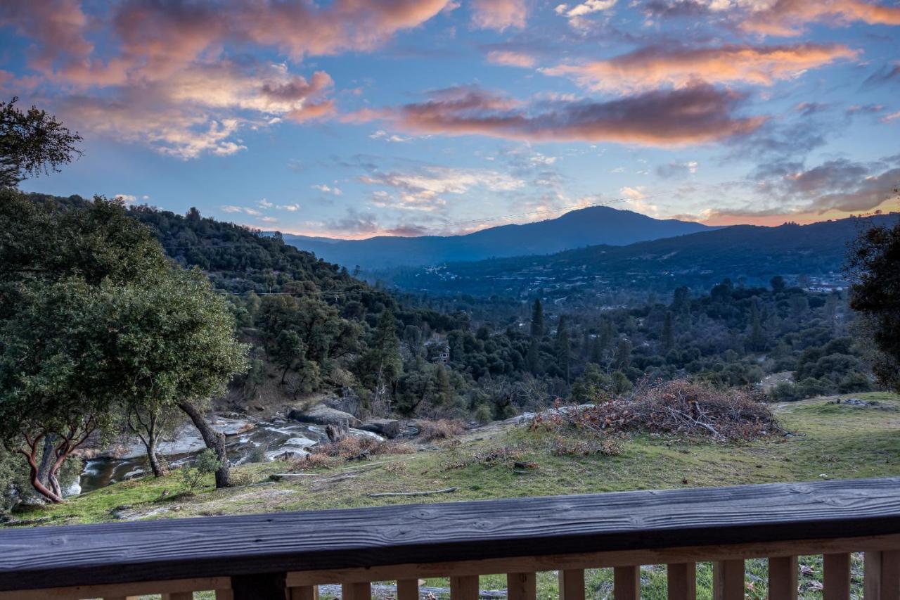 Casa Rio Yosemite -Waterfall Plus 9 Acres Oakhurst Buitenkant foto
