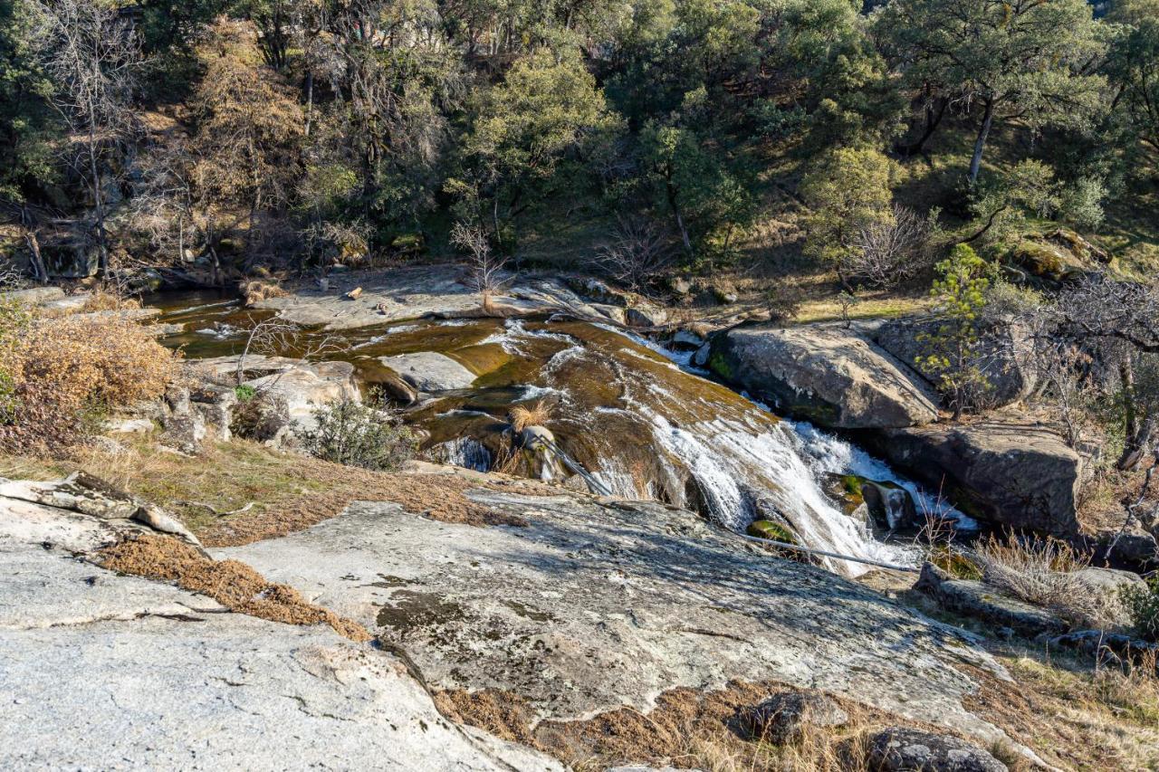 Casa Rio Yosemite -Waterfall Plus 9 Acres Oakhurst Buitenkant foto